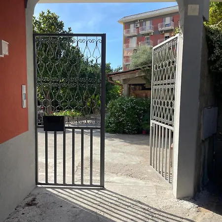 Bed & Breakfast Sun Drop 4*